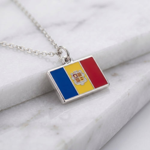 Andorra zászló charm · Ezüst