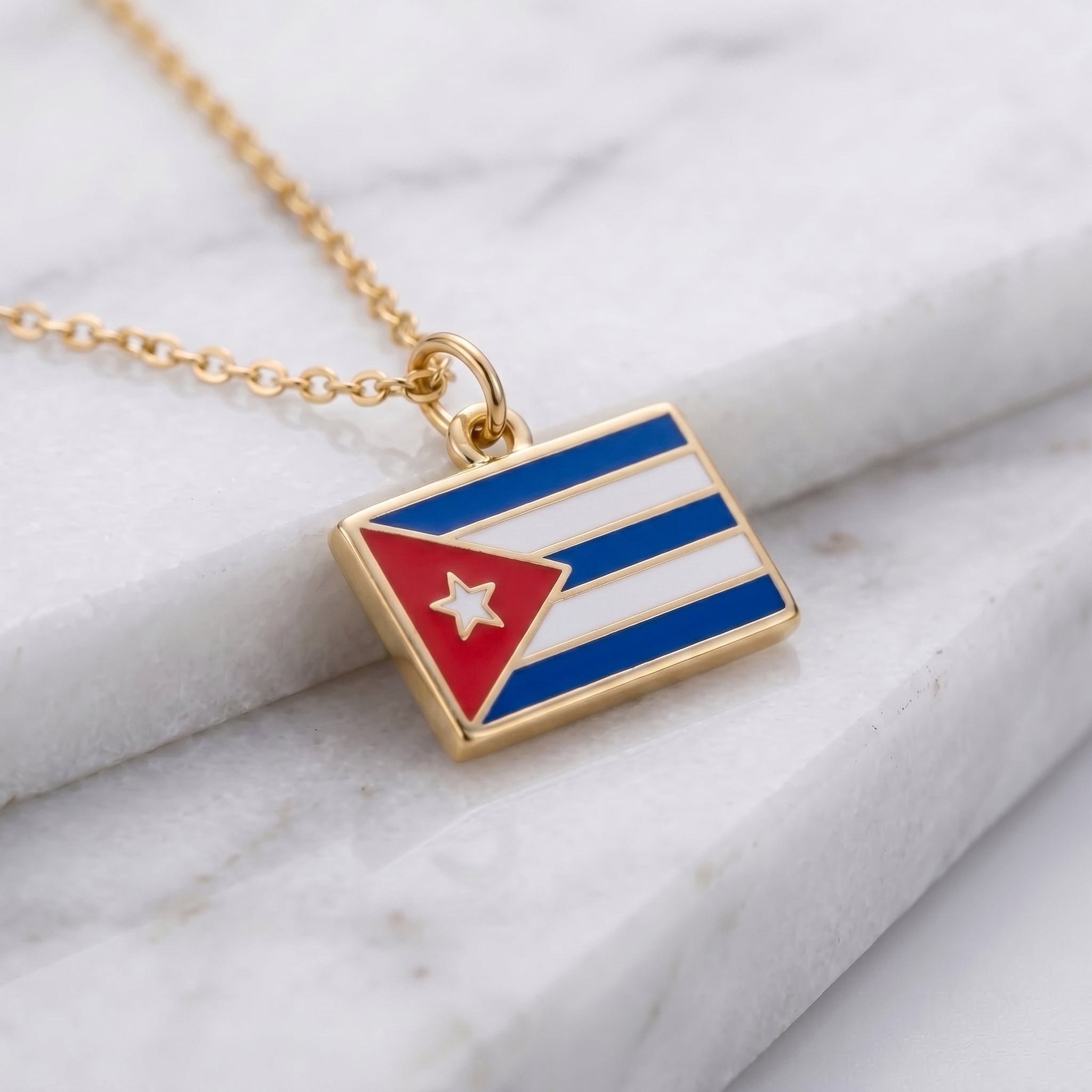 Kuba zászló charm · Arany