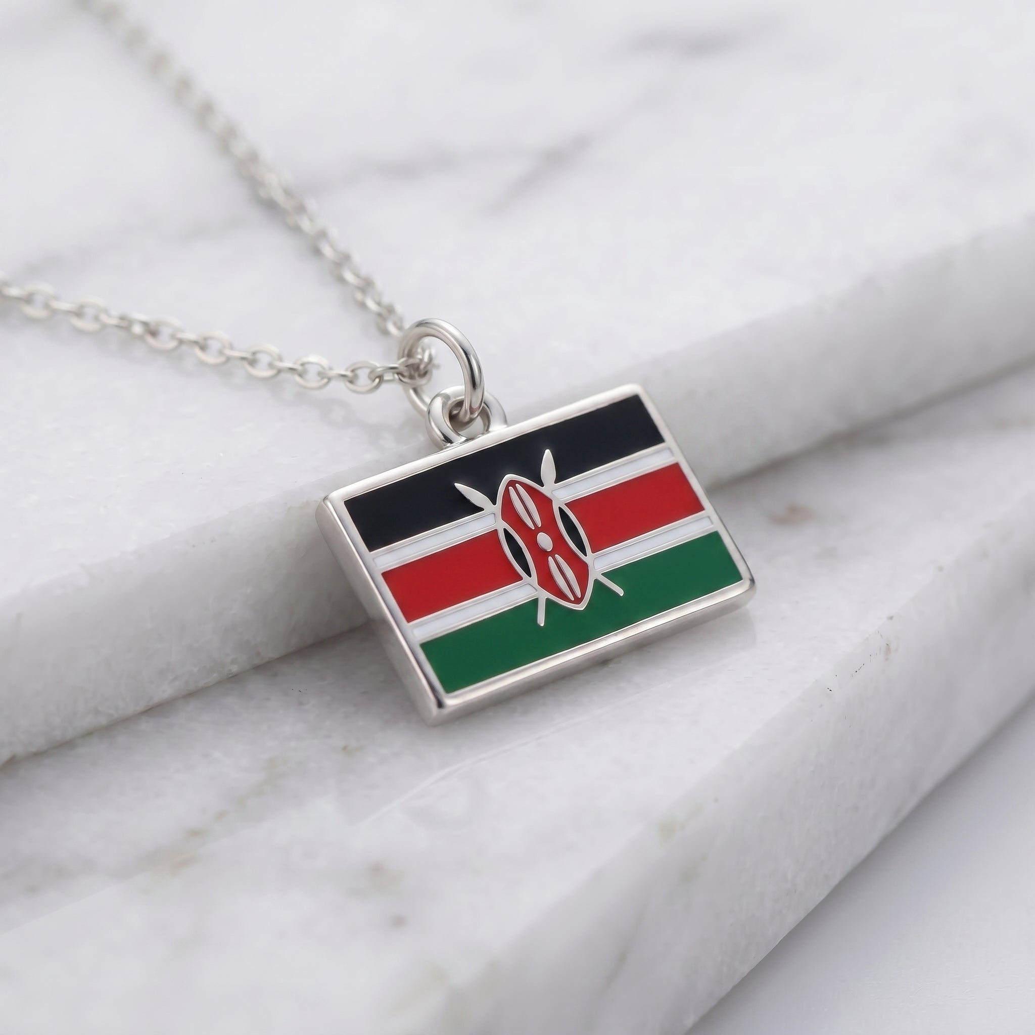 Kenya zászló charm · Ezüst