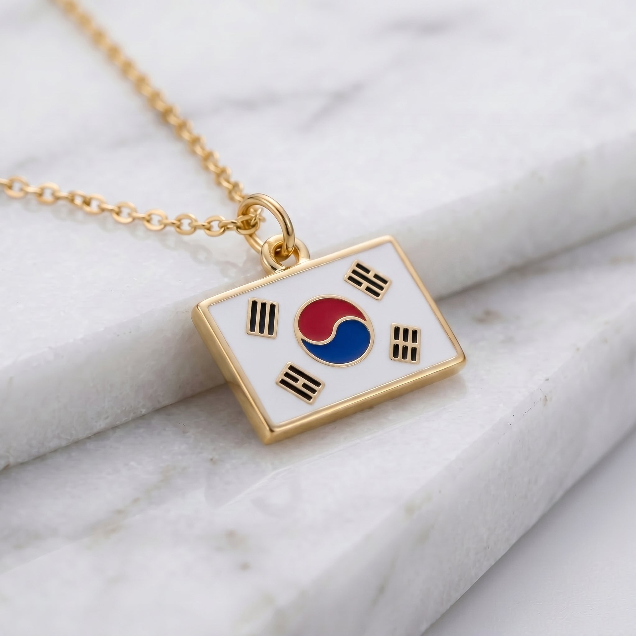 Dél-Korea zászló charm · Arany