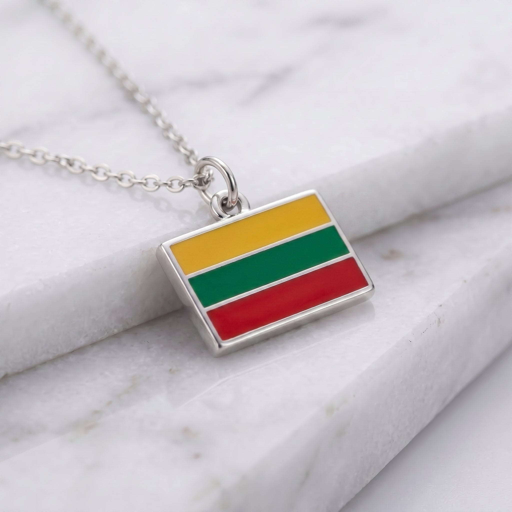Litvánia zászló charm · Ezüst