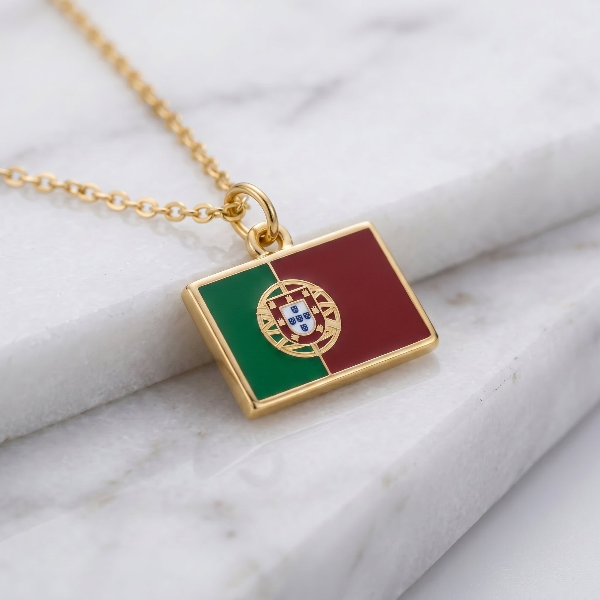 Portugália zászló charm · Arany