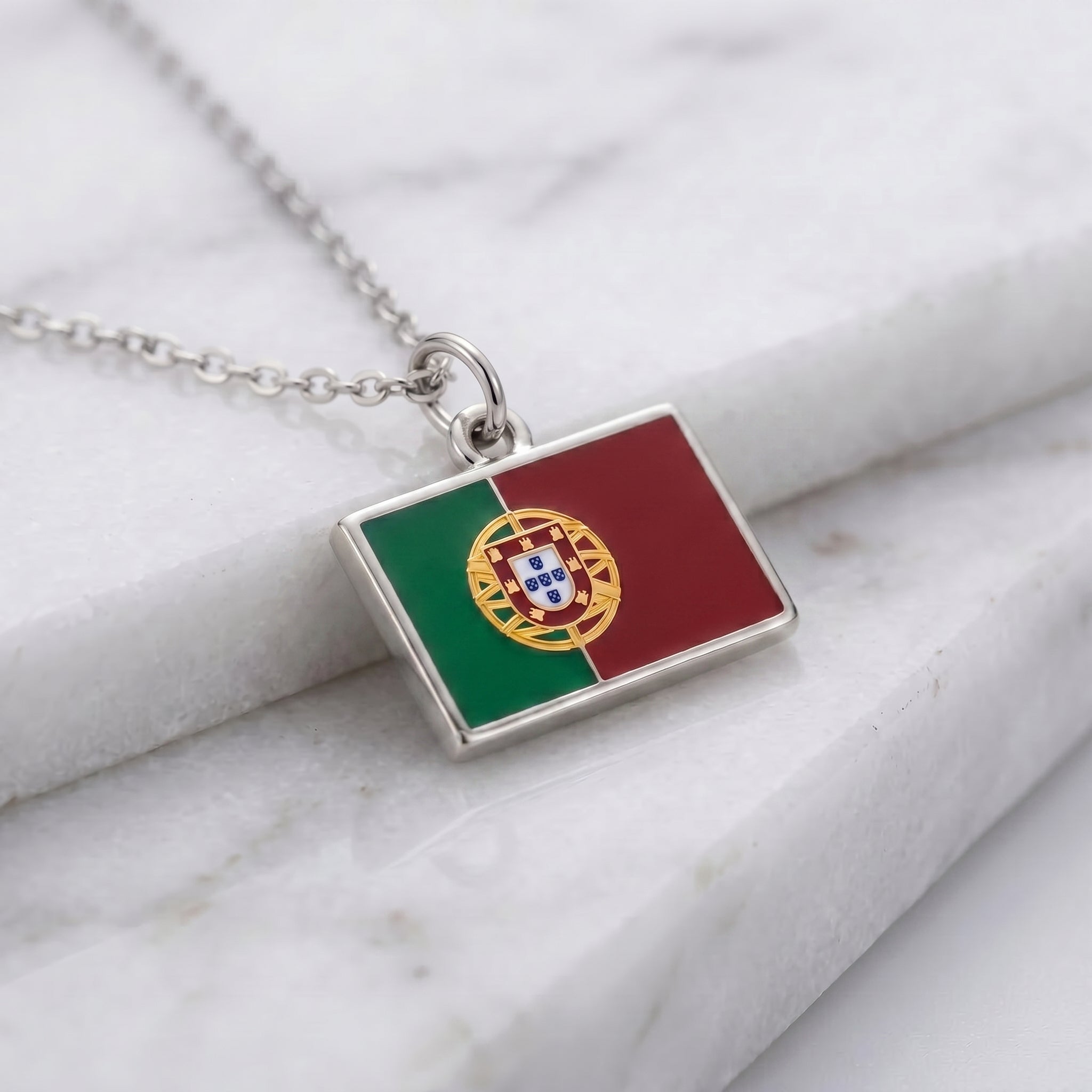Portugália zászló charm · Ezüst