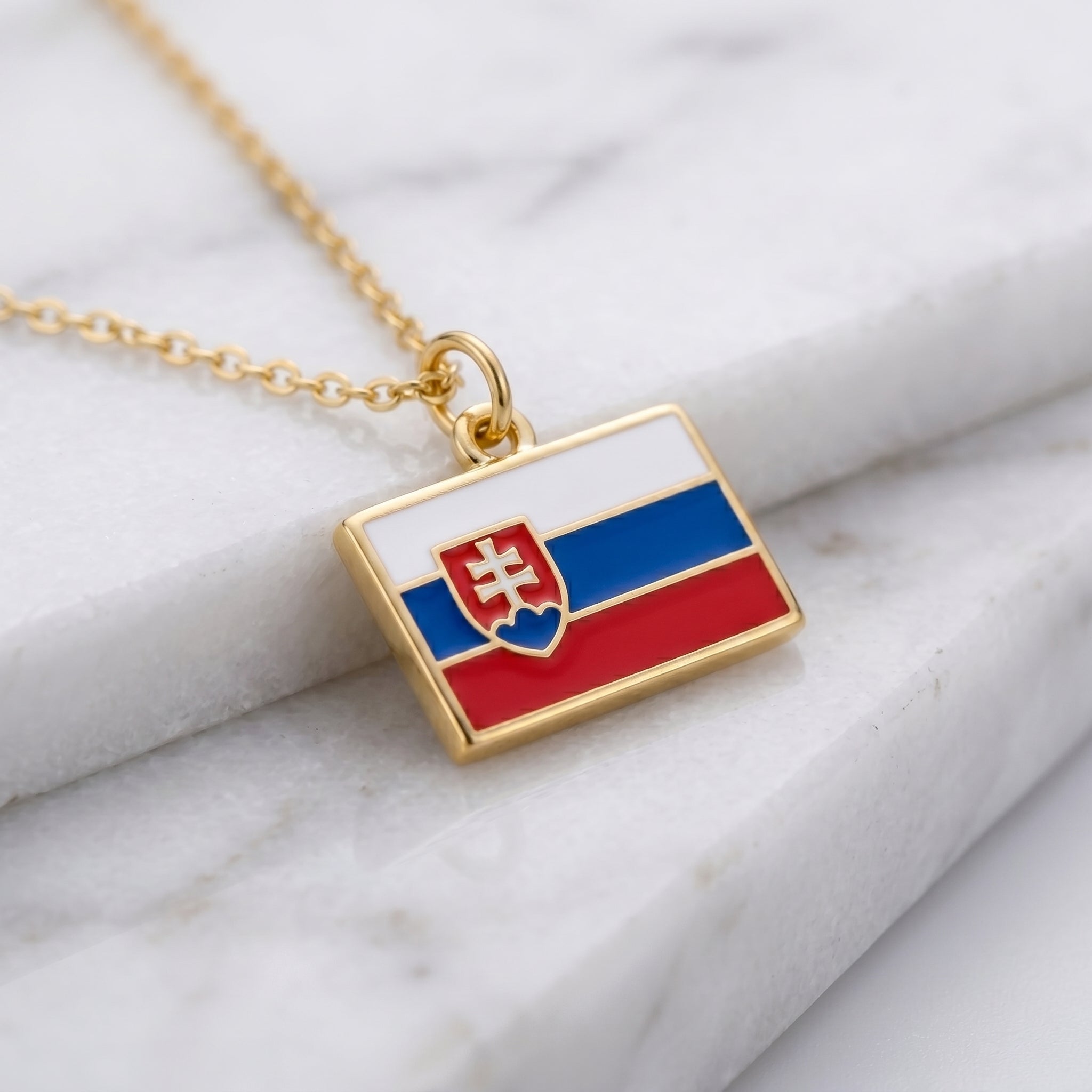 Szlovákia zászló charm · Arany