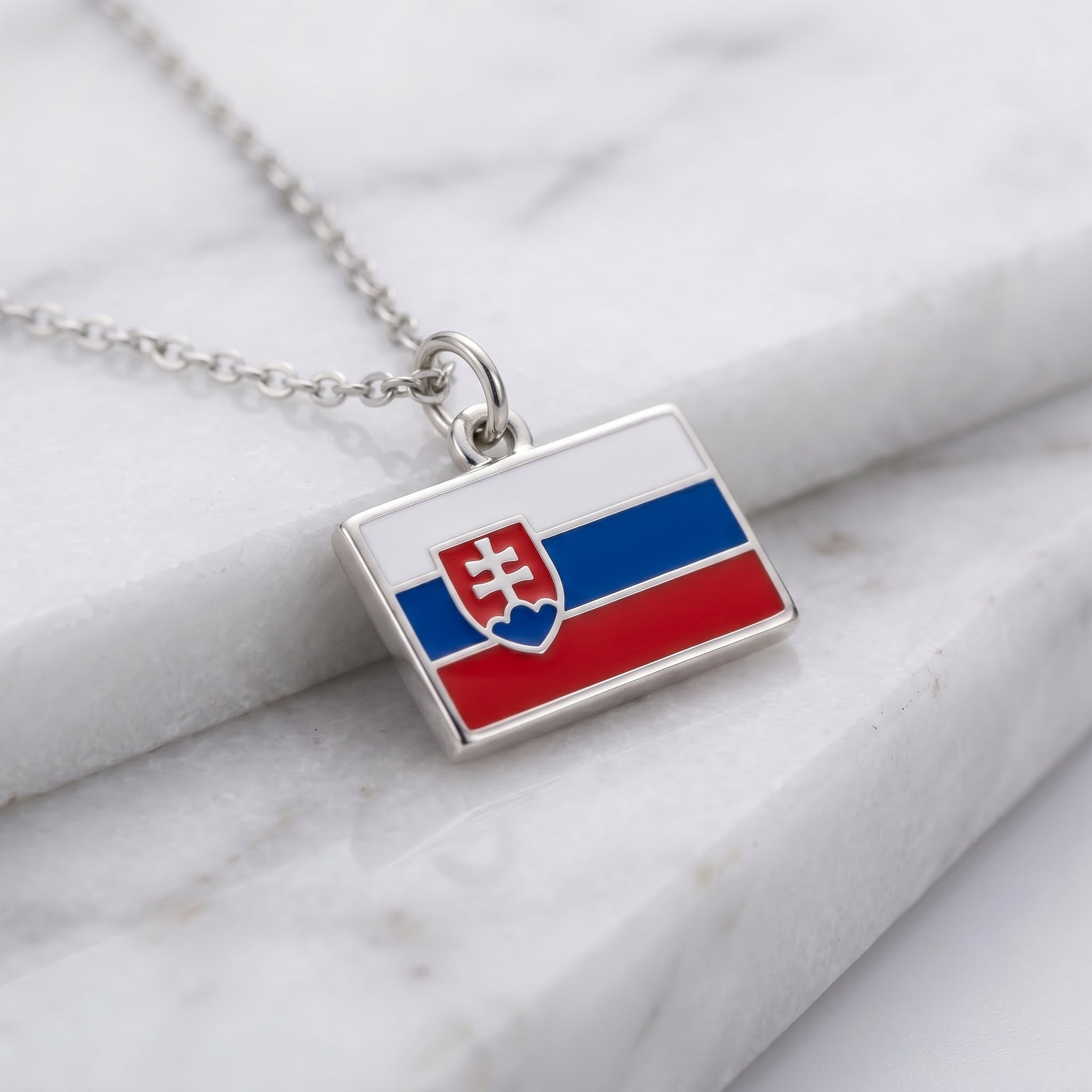 Szlovákia zászló charm · Ezüst