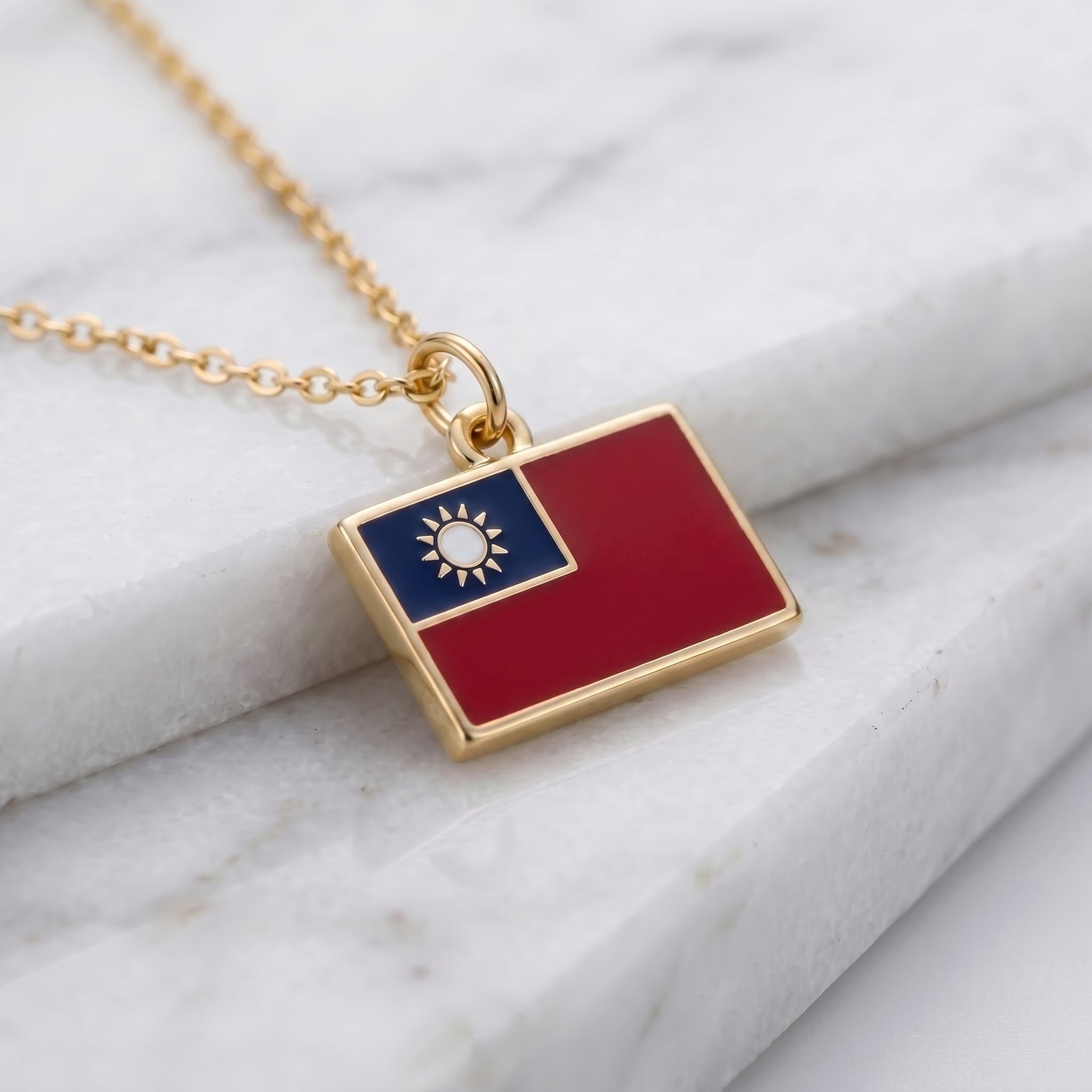 Tajvan zászló charm · Arany
