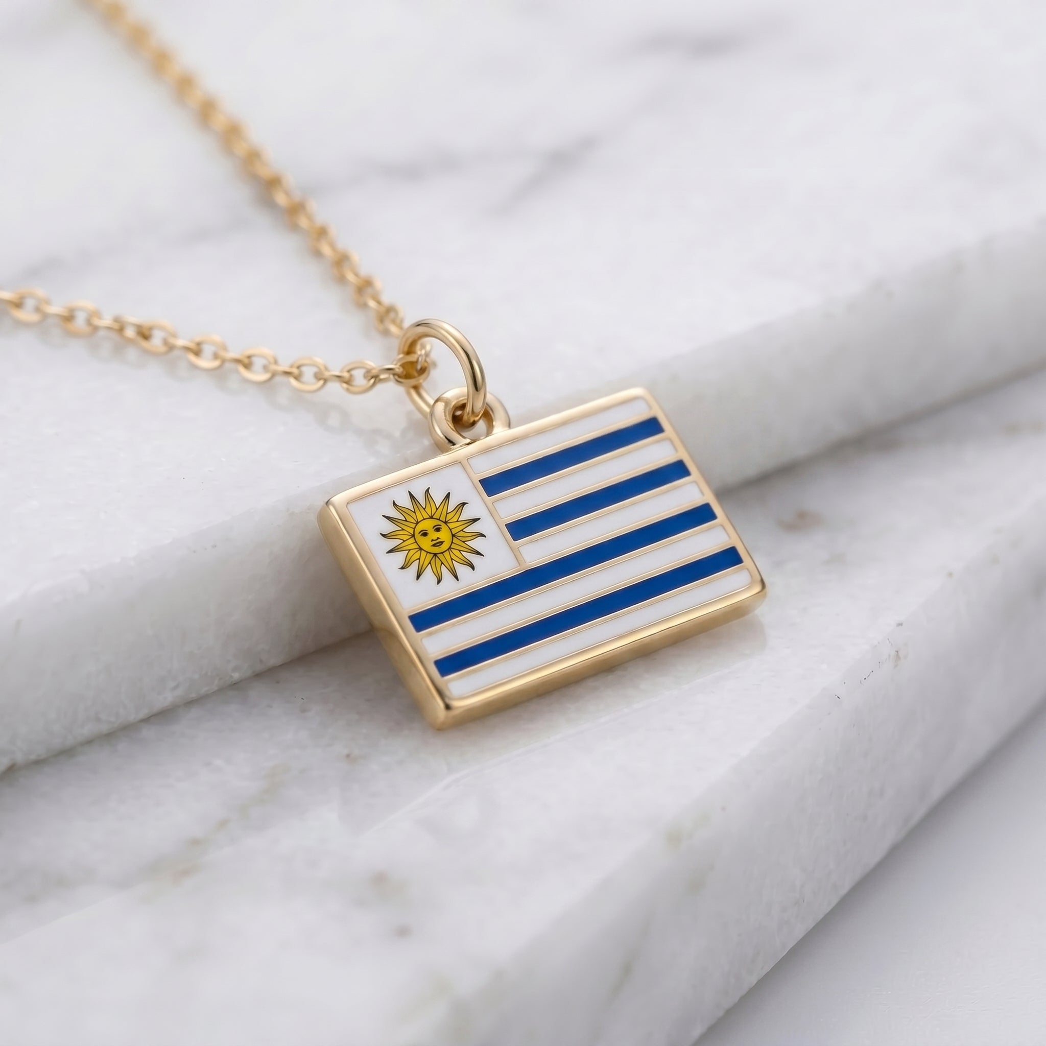 Uruguay zászló charm · Arany